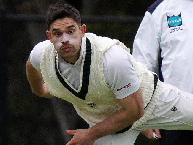 Adam Tsapataris of Nth Eltham bowling during the DVCA (Barclay Shield): Macleod v Nth Eltham Wander match played at Macleod Park on Saturday 9th Nov, 2019.