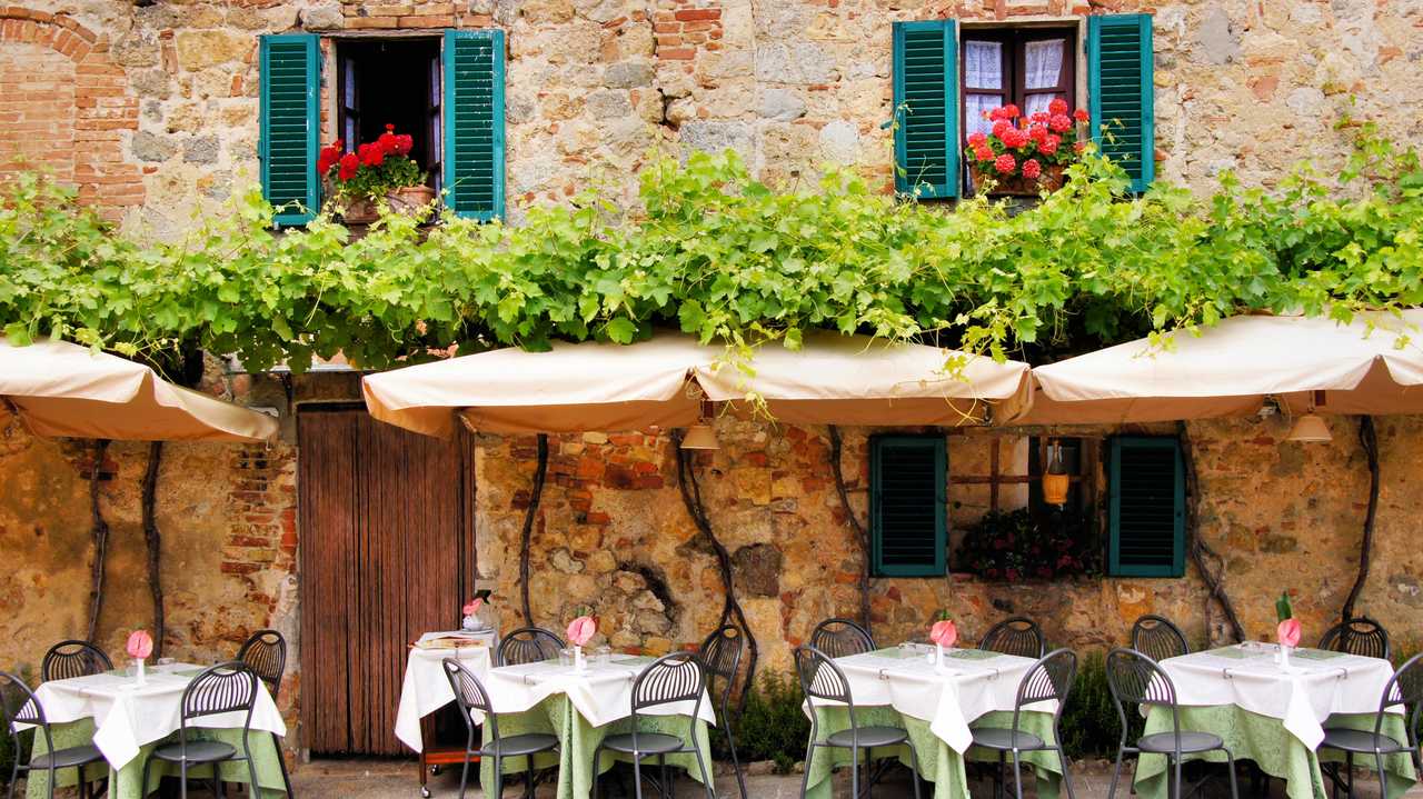 The search for the best outdoor cafes in Italy unearths a foodie's dream. Picture: jenifoto