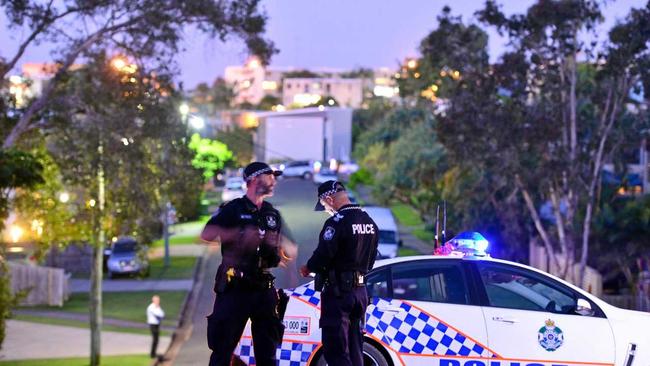 The Zlatko Sikorsky siege. Police on the corner of Mary Street and William Street. Picture: John McCutcheon