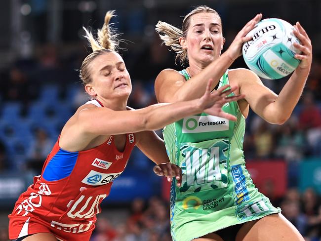 Fran Williams of the Fever catches the ball under heavy pressure. Picture: Getty Images