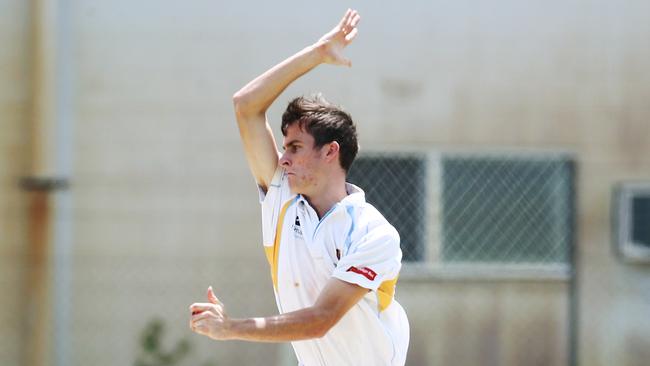 Cairns pace bowler Stirling McAvoy. PICTURE: BRENDAN RADKE