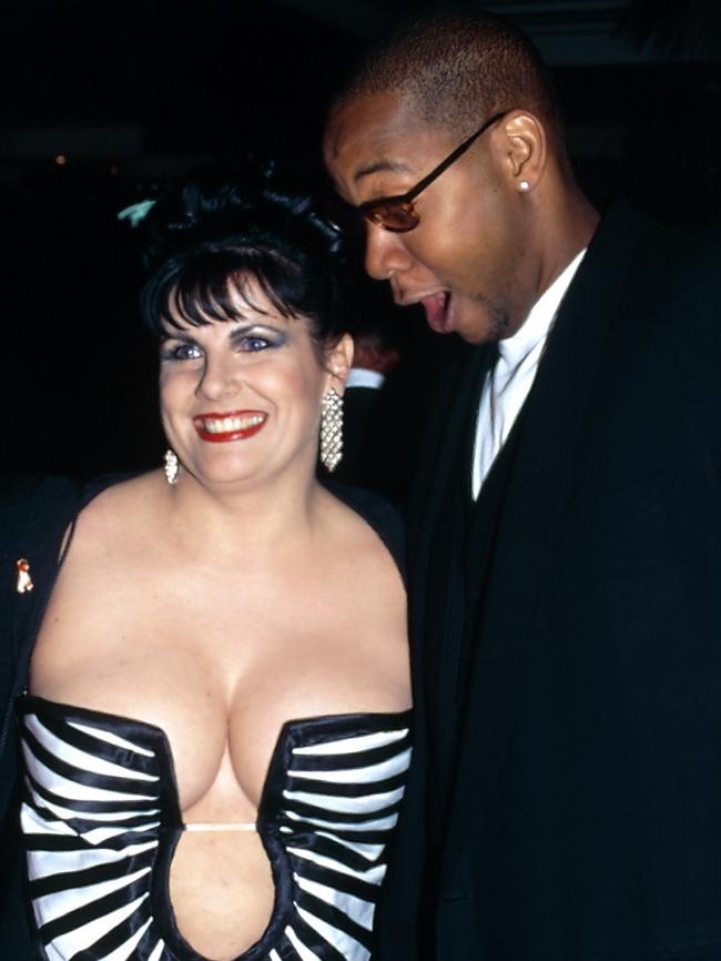 01/05/2007 FASHION: Logies 1995 - Susie Elelman and Mark Curry Red Carpet.