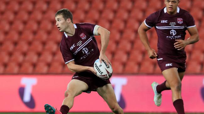 Kevin Walters knows Sam Walker well from his time with the Queensland Origin set-up.