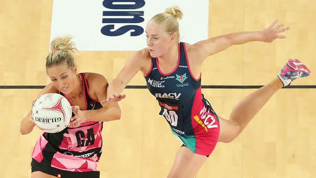 Erin Bell wins the ball ahead of the Vixens’ Joanna Weston. Picture: Scott Barbour (Getty Images)