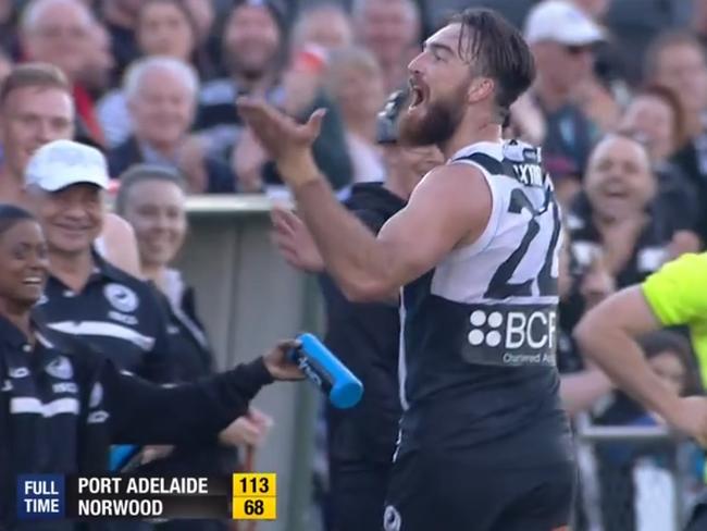 Dixon blows a kiss to the crowd at Alberton Oval last year. Picture: Channel 7