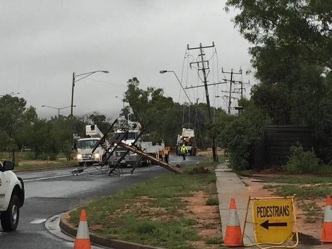 Downed powerlines on Undoolya Rd. PHOTO: Amber Chambers