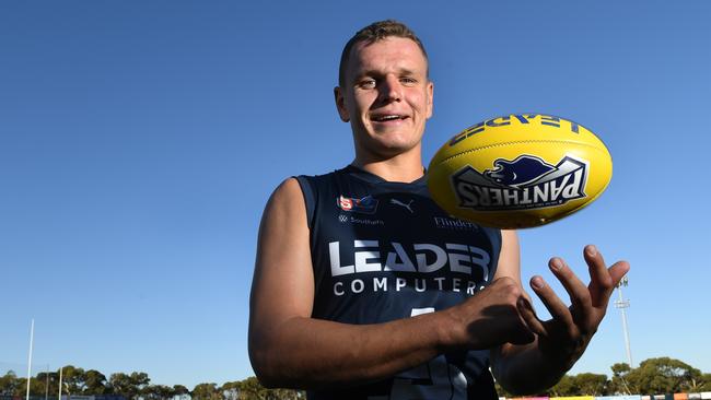 Former South Adelaide talisman Daniel Nobes was potent up front for Hope Valley. Picture: Tricia Watkinson