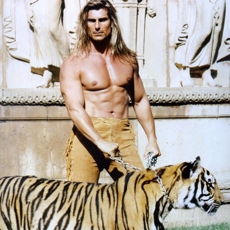 Fabio Lanzoni was once hailed as the sexiest man alive by People magazine. 