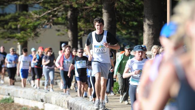 Runners at Dee Why in 2008. Picture: Annika Enderborg