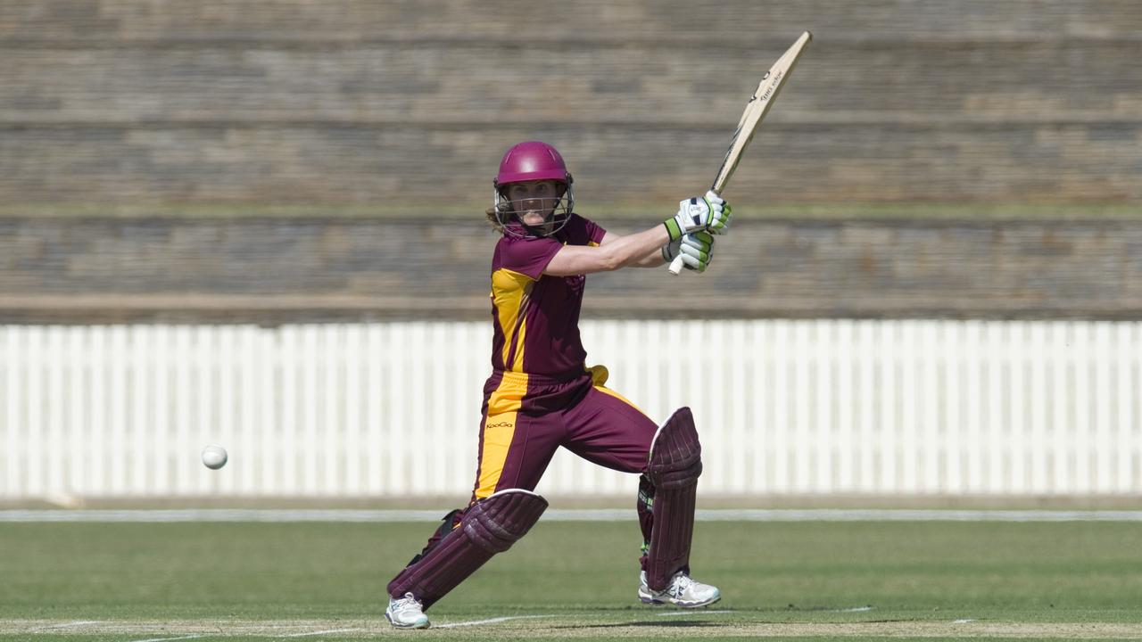 Jodie Fields bats for Queensland. Photo: Kevin Farmer.