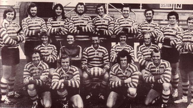 The Brisbane side of 1975 with Lew Platz, fifth from right back row. Geoff Richardson is kneeling right hand side and next to him is Peter Leis, among others