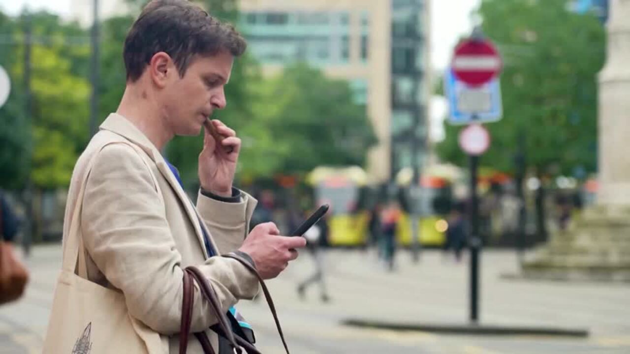 British lawmakers vote in favour of strict anti-smoking rules