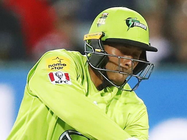 MELBOURNE, AUSTRALIA - DECEMBER 19: Usman Khawaja of the Thunder bats during the Big Bash League match between the Melbourne Renegades and the Sydney Thunder at GMHBA Stadium on December 19, 2019 in Melbourne, Australia. (Photo by Daniel Pockett/Getty Images)