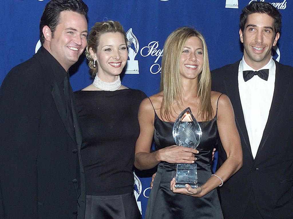 Matthew Perry with Lisa Kudrow, Jennifer Aniston, and David Schwimmer in 2000. Picture: AFO