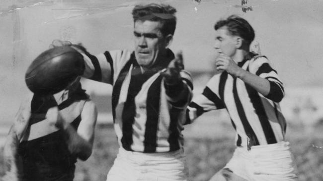 Lou Richards played 250 games for Collingwood and led the Magpies to the 1953 premiership.