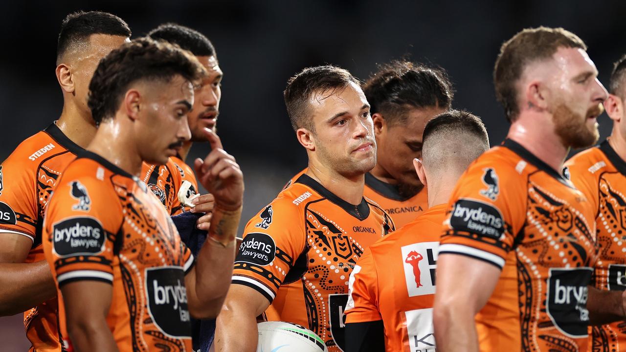 Luke Brooks amid his dejected teammates. Photo by Cameron Spencer/Getty Images