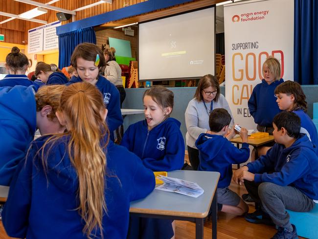 ‘Solar buddies’: Eden’s young scientists help kids in PNG