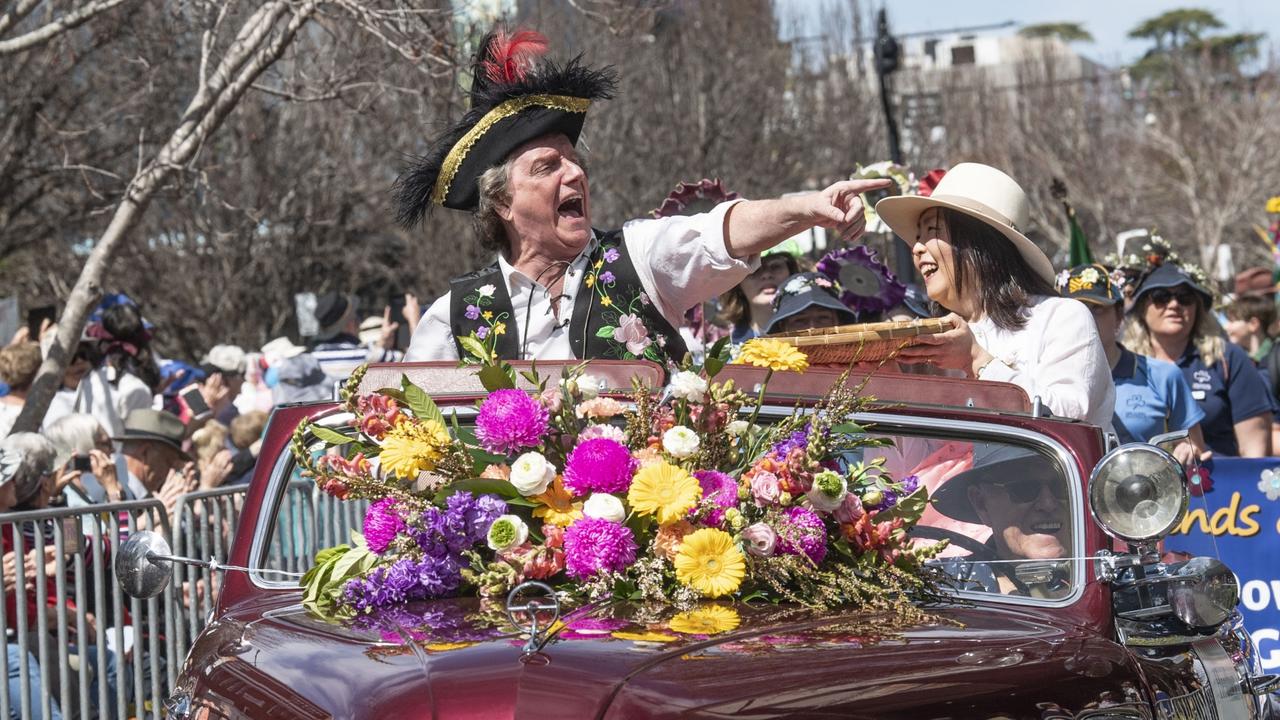 Town crier Kevin Howarth in the Grand Central Floral Parade. Saturday, September 17, 2022. Picture: Nev Madsen.