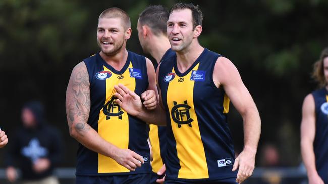 Cameron and Travis Cloke playing together at Hurstbridge.