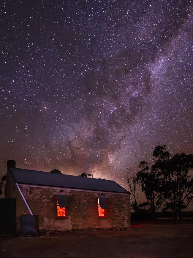 Dazzling photos of the night sky over the River Murray International Dark Sky Reserve. Pic: @adeltritus