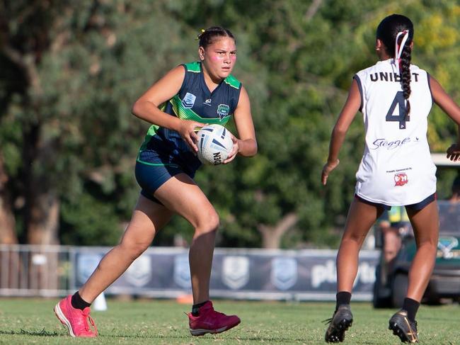 Kewa Kahuroa of Wagga Vipers Touch Football for the Junior State Cup. Photo: Kevin Salmon Active Photography