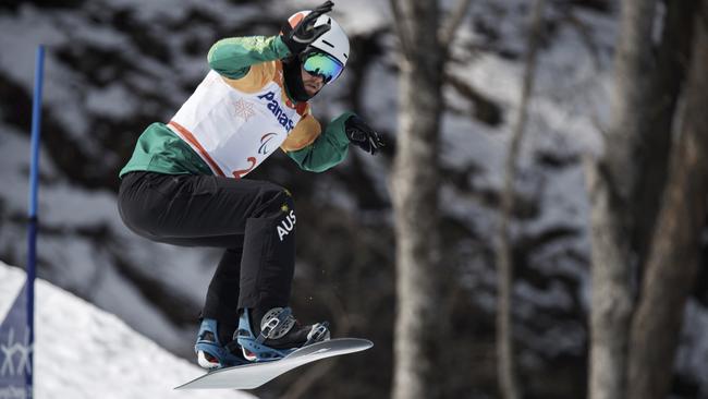 Simon Patmore on his way to winning gold in PyeongChang.