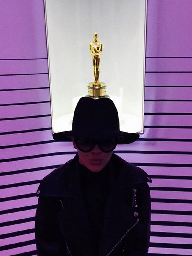 Rita Ora before the Oscars 2015 via Instagram, “The day is here! #OscarDay #Haveyouperformedatdaoscarsdo”