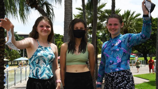 L/R: Brianna Heath, Sophie Rowlands and Mia Connor are keen to dump the masks heading into school. Picture: (A)manda Parkinson