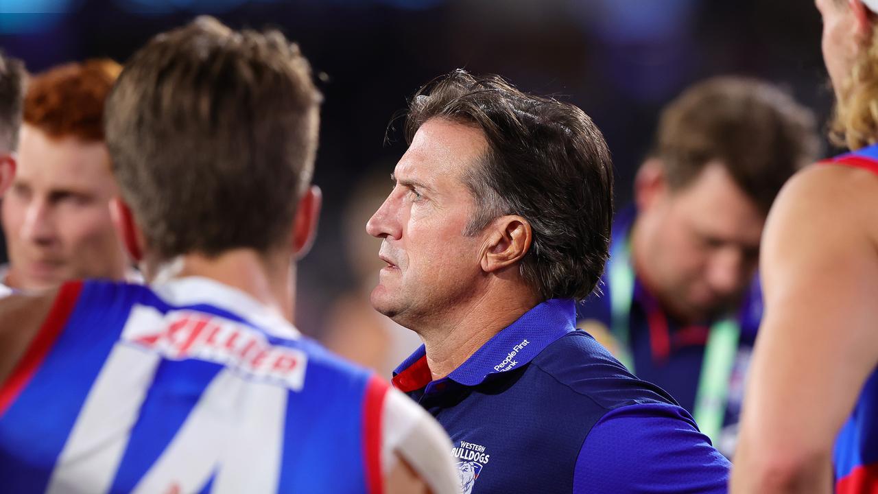 ADELAIDE, AUSTRALIA - APRIL 06: Luke Beveridge, Senior Coach of the Bulldogs during the 2024 AFL Round 04 match between the Western Bulldogs and the Geelong Cats at Adelaide Oval on April 06, 2024 in Adelaide, Australia. (Photo by Sarah Reed/AFL Photos via Getty Images)