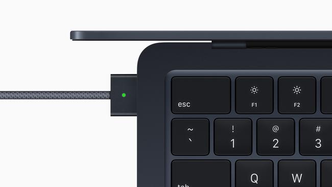 The MagSafe 3 connector.