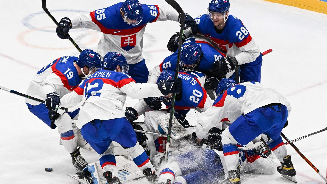 U.S. men's hockey team loses to Slovakia in shootout, exits Olympics - The  Washington Post