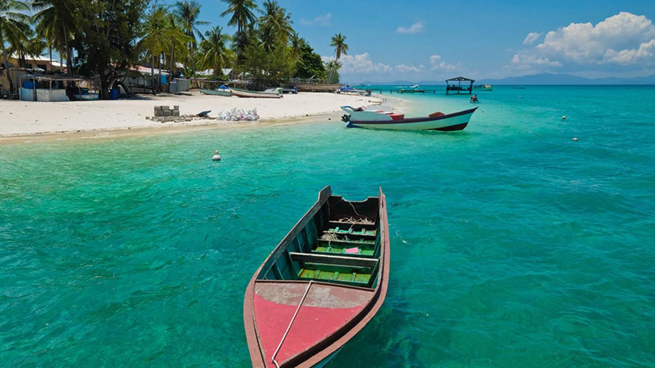 Adventure out to the beauty of Borneo.