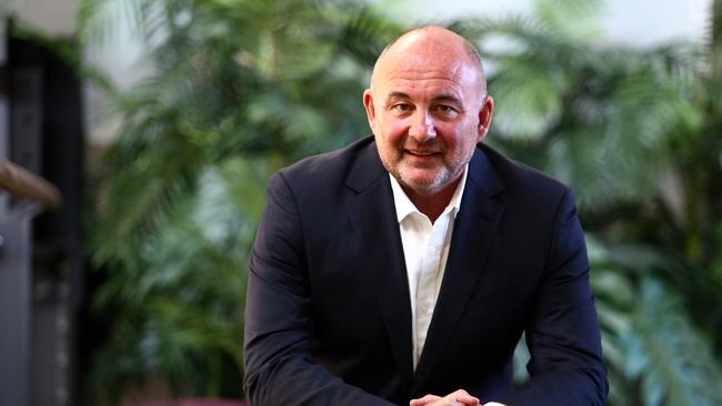 Ian Moir, CEO of Woolworths Holdings, will work with the executive team until Scott Fyfe takes the reins early next year.