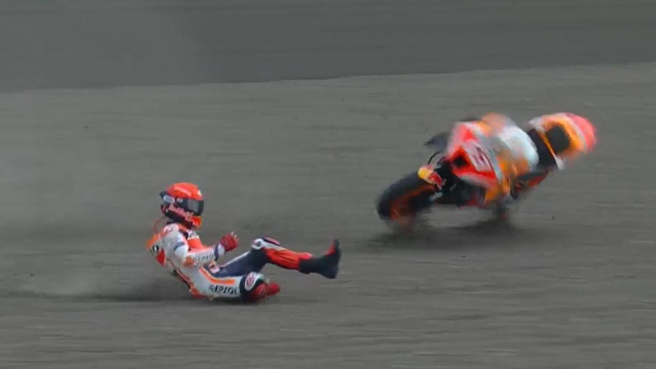 Kecelakaan pertama Marquez di kualifikasi.