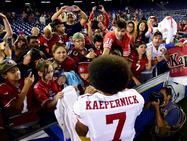 San Francisco 49ers Colin Kaepernick jersey