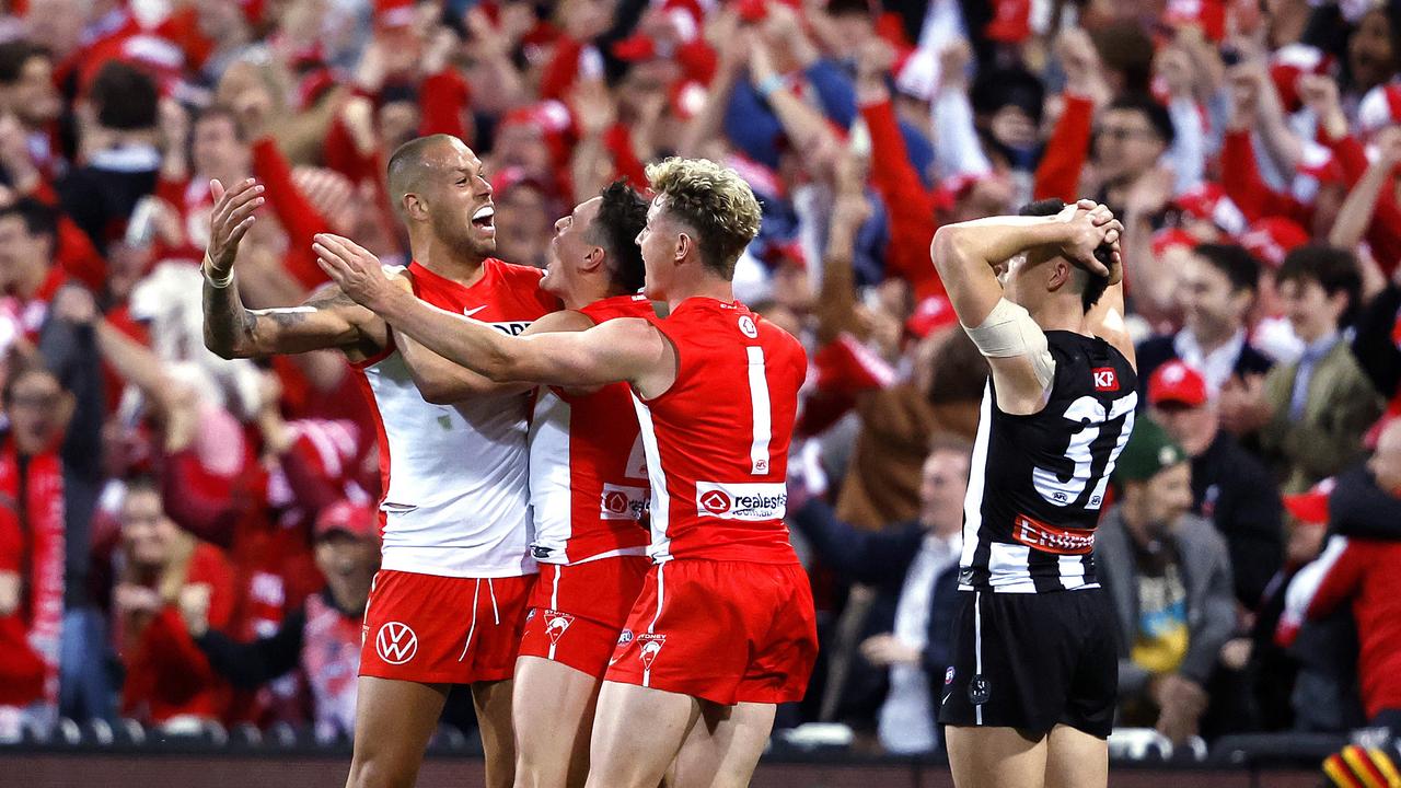 Sydney's Lance Franklin celebrates. Photo by Phil Hillyard.