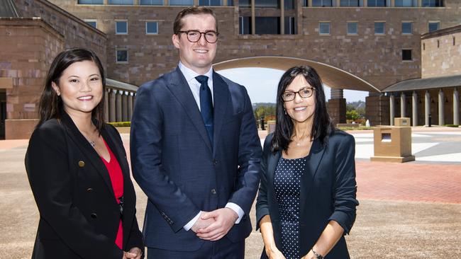 Tammy Tye of MinterEllison Gold Coast, Bond University student Nicholas Hart and Associate Professor Franci Cantatore.