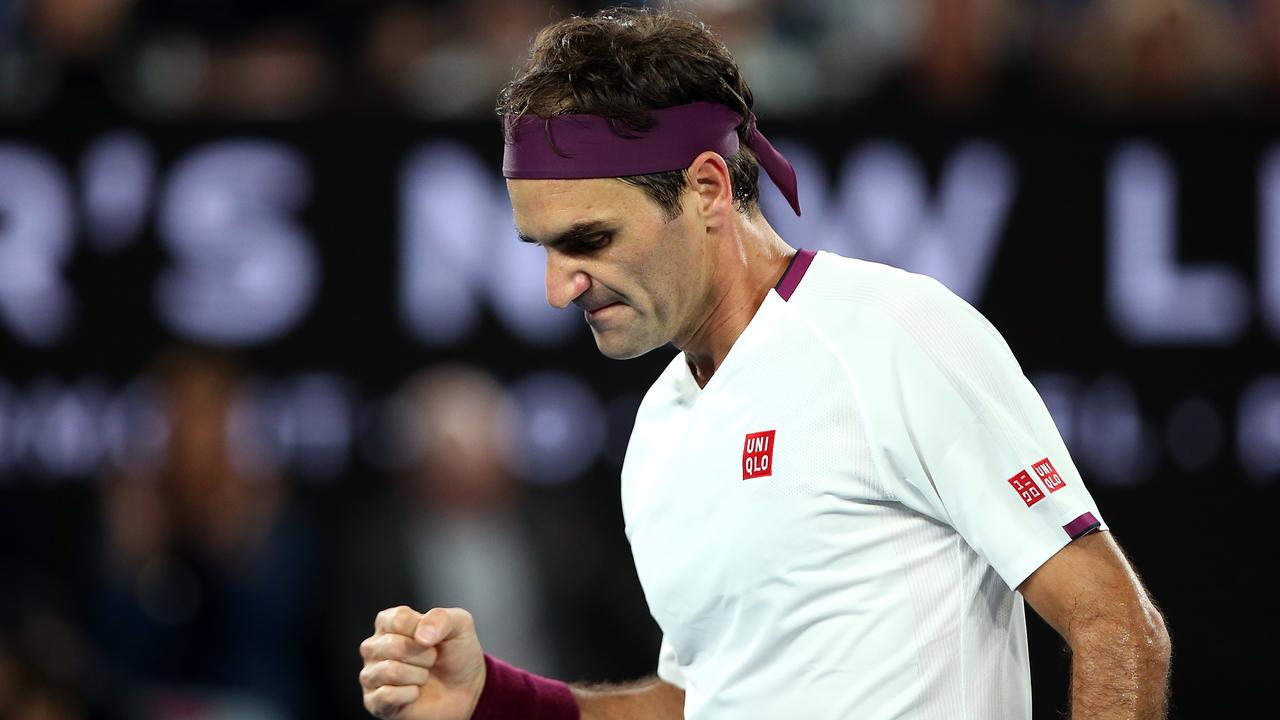 Roger Federer dropped the opening set, but qualified for the Australian Open quarter-finals. (Photo by Jack Thomas/Getty Images)