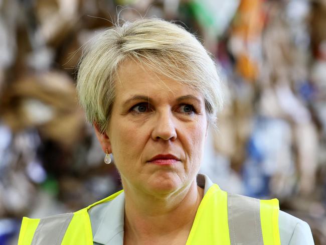 BRISBANE, AUSTRALIA - NewsWire Photos NOVEMBER 8, 2023: Minister for the Environment and Water Tanya Plibersek and Queensland Acting Premier Steven Miles announced a new $137 million AusWaste paper recycling facility. Picture: NCA NewsWire/Tertius Pickard