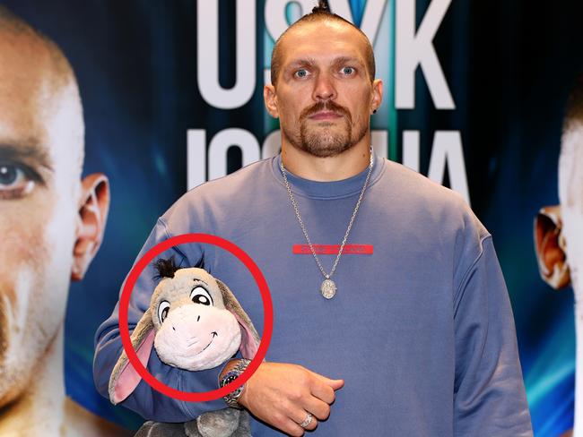 JEDDAH, SAUDI ARABIA - AUGUST 15: Oleksandr Usyk of Ukraine poses for a picture during the Rage on the Red Sea Media Arrival Event at Shangri-La Hotel on August 15, 2022 in Jeddah, Saudi Arabia. (Photo by Francois Nel/Getty Images)