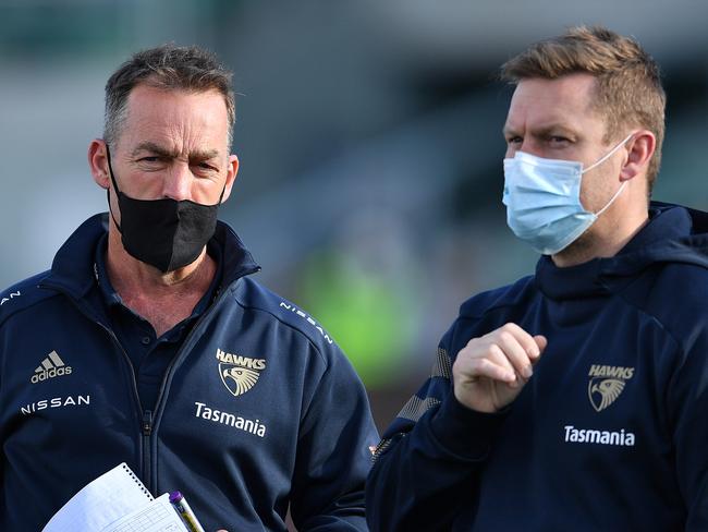 Sam Mitchell and Alastair Clarkson will clash with the Hawks’ finals hopes on the line. (Photo by Steve Bell/AFL Photos/via Getty Images)