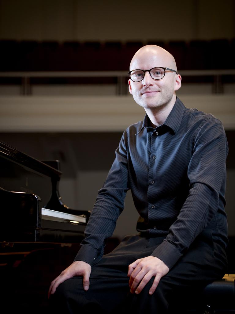 Review | Adelaide Symphony Orchestra, pianist Daniel de Borah ...