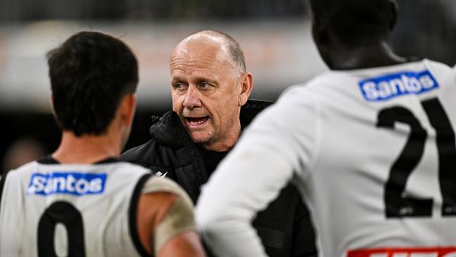 PERTH, AUSTRALIA - MAY 24: Ken Hinkley, Senior Coach of the Power addresses the players at the break during the 2025 AFL Round 11 match between Walyalup (Fremantle Dockers) and Yartapuulti (Port Adelaide Power) at Optus Stadium on May 24, 2025 in Perth, Australia. (Photo by Daniel Carson/AFL Photos via Getty Images)