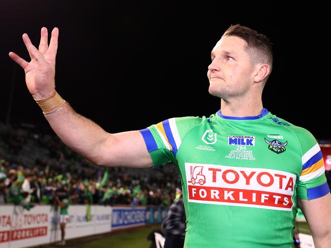 CANBERRA, AUSTRALIA - JUNE 09: Jarrod Croker of the Raiders thanks the crowd after his 300th game after the round 15 NRL match between Canberra Raiders and New Zealand Warriors at GIO Stadium on June 09, 2023 in Canberra, Australia. (Photo by Mark Nolan/Getty Images)