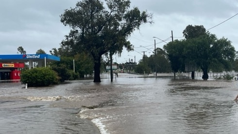 The Condamine River has exceeded its major flood level of 7m, closing the O.O. Madsen Bridge and inundating nearby businesses. Picture: Jessica Paul / Warwick Daily News