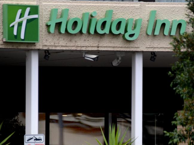 A hotel quarantine worker at the Melbourne Airport Holiday Inn tested positive to the UK strain of COVID-19. Picture: NCA NewsWire / Andrew Henshaw