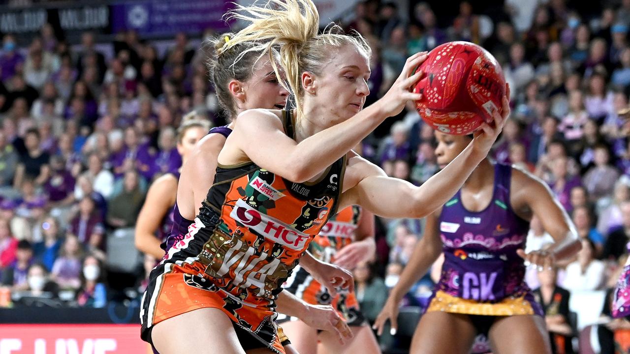 Maddie Hay was crucial in the Giants gaining acendency in the second half. Picture: Bradley Kanaris/Getty Images