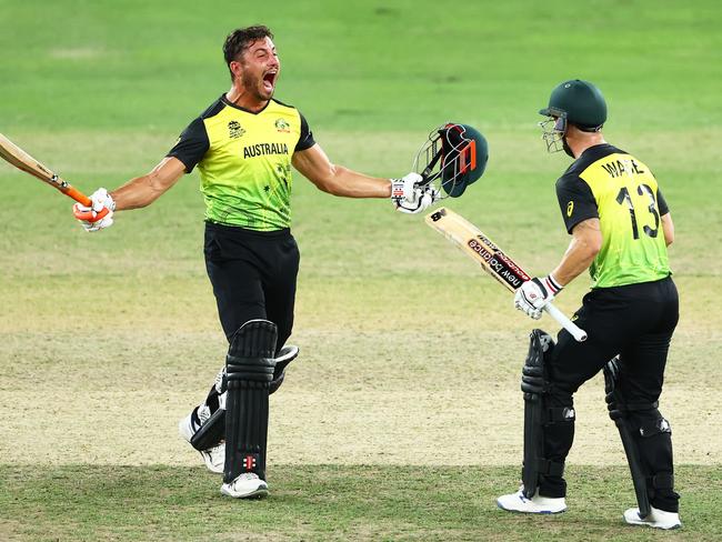 Marcus Stoinis (L) scored an unbeaten 40 against Pakistan, while Matthew Wade (R) was also not out on 41. Picture: Francois Nel / Getty Images