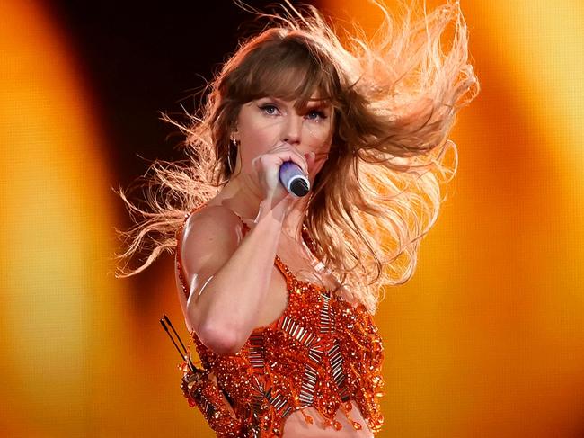 MELBOURNE, AUSTRALIA - FEBRUARY 16: EDITORIAL USE ONLY. NO BOOK COVERS Taylor Swift performs at Melbourne Cricket Ground on February 16, 2024 in Melbourne, Australia. (Photo by Graham Denholm/TAS24/Getty Images for TAS Rights Management)