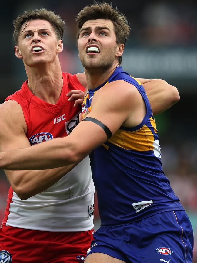 Fraser McInnes (right) isn’t the answer as a genuine forward/ruckman. Picture. Phil Hillyard